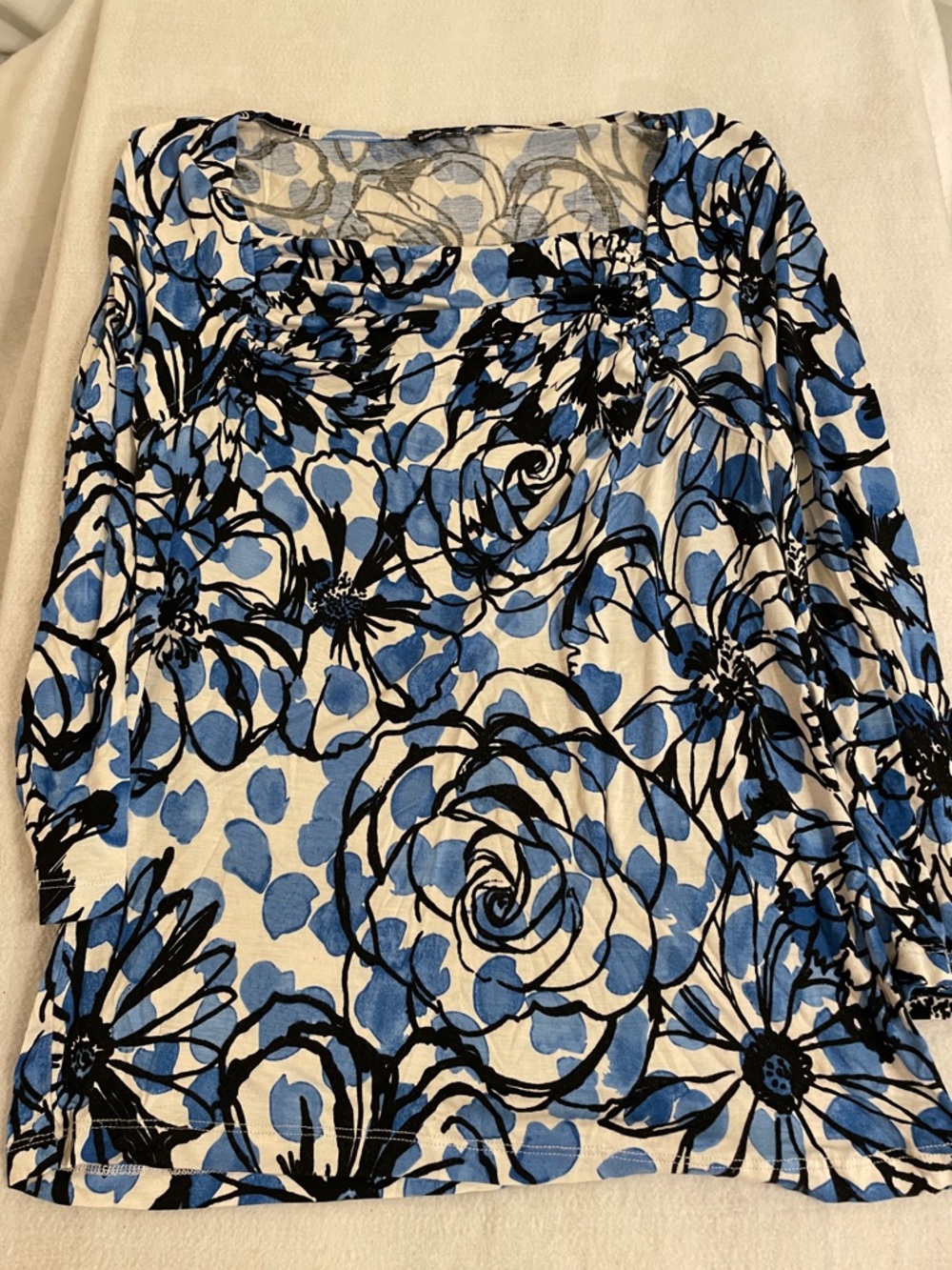 Cable & Gauge Blue Black Floral Tunic Top - Picture 1 of 5